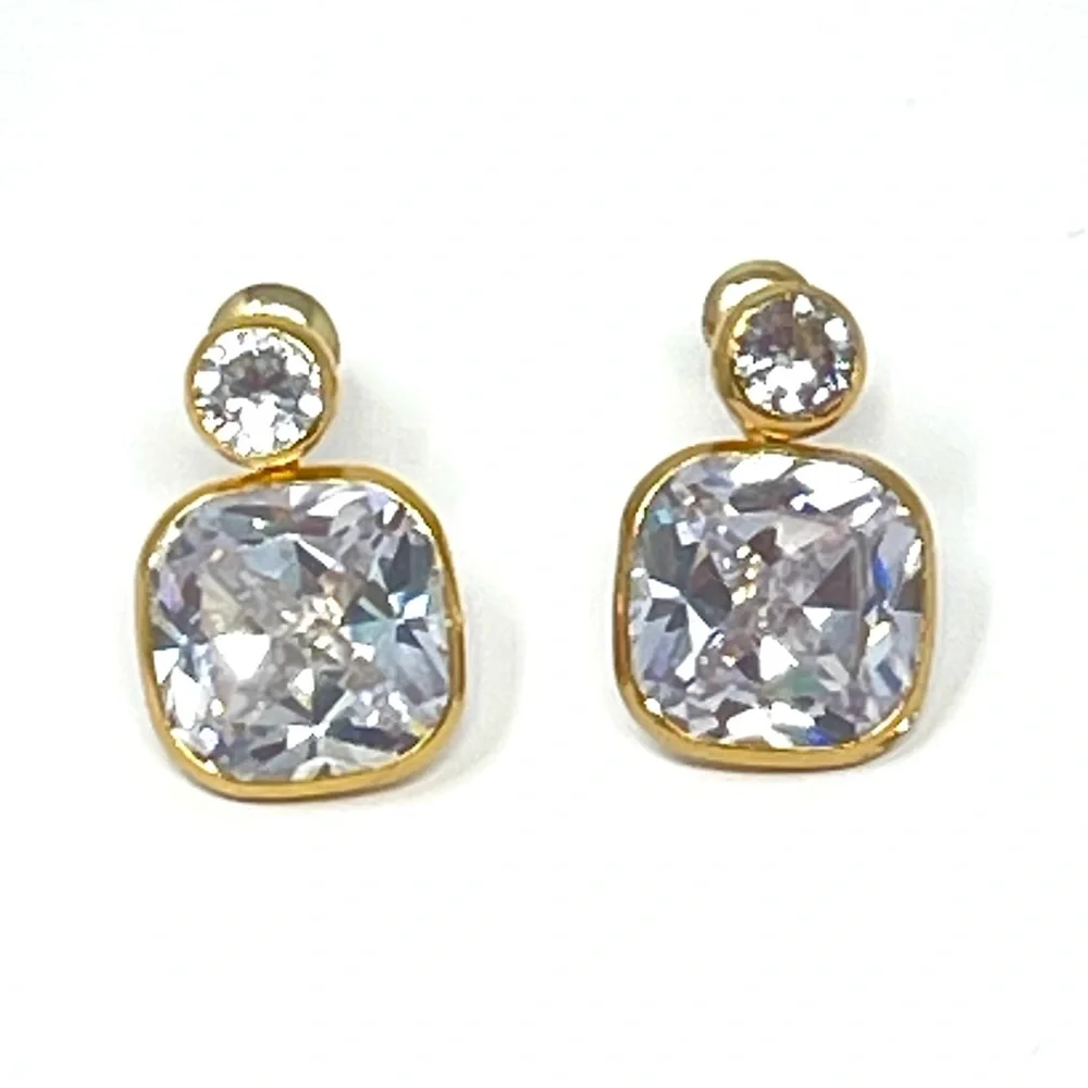 New Anthropologie Aurelie Oversized Post Earrings Gold - Picture 3 of 6